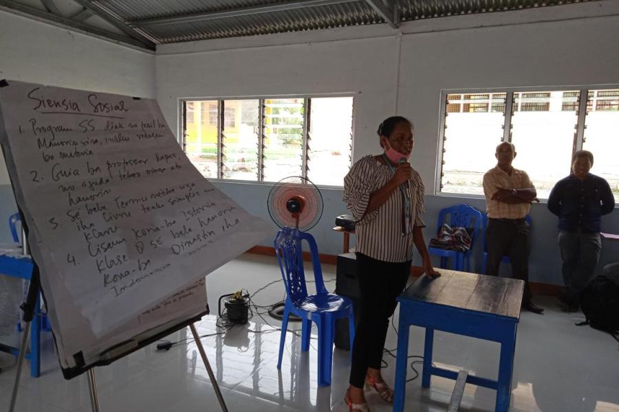 Teachers discuss the social sciences as part of a recent consultation held in Liquica Municipality to revise the Cycle 3 school curriculum.